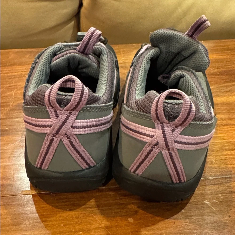 KEEN Waterproof Sandal Kids 3 Adjustable Straps Hiking Walking Comfort Sturdy
